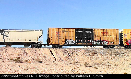 EB Manifest Frt at Erie NV W-Pshrs -105